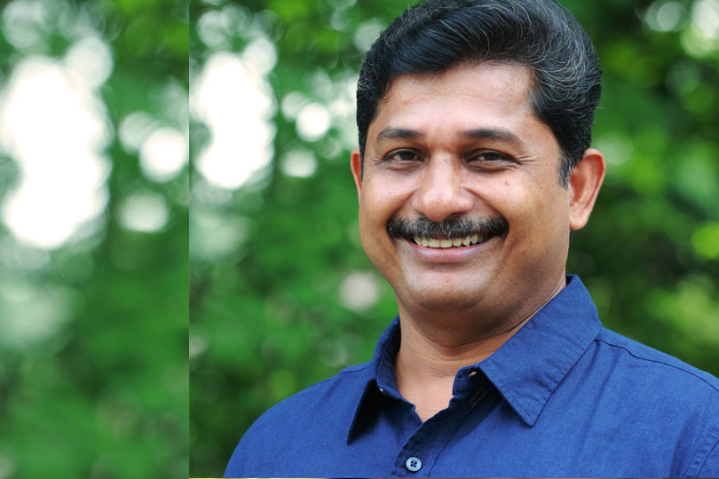 വായ്പ‌ എടുത്ത് കാർ വാങ്ങാൻ സോഷ്യൽ മീഡിയയുടെ അനുവാദം വേണമെന്ന് അറിയില്ലായിരുന്നു :എം സ്വരാജ്